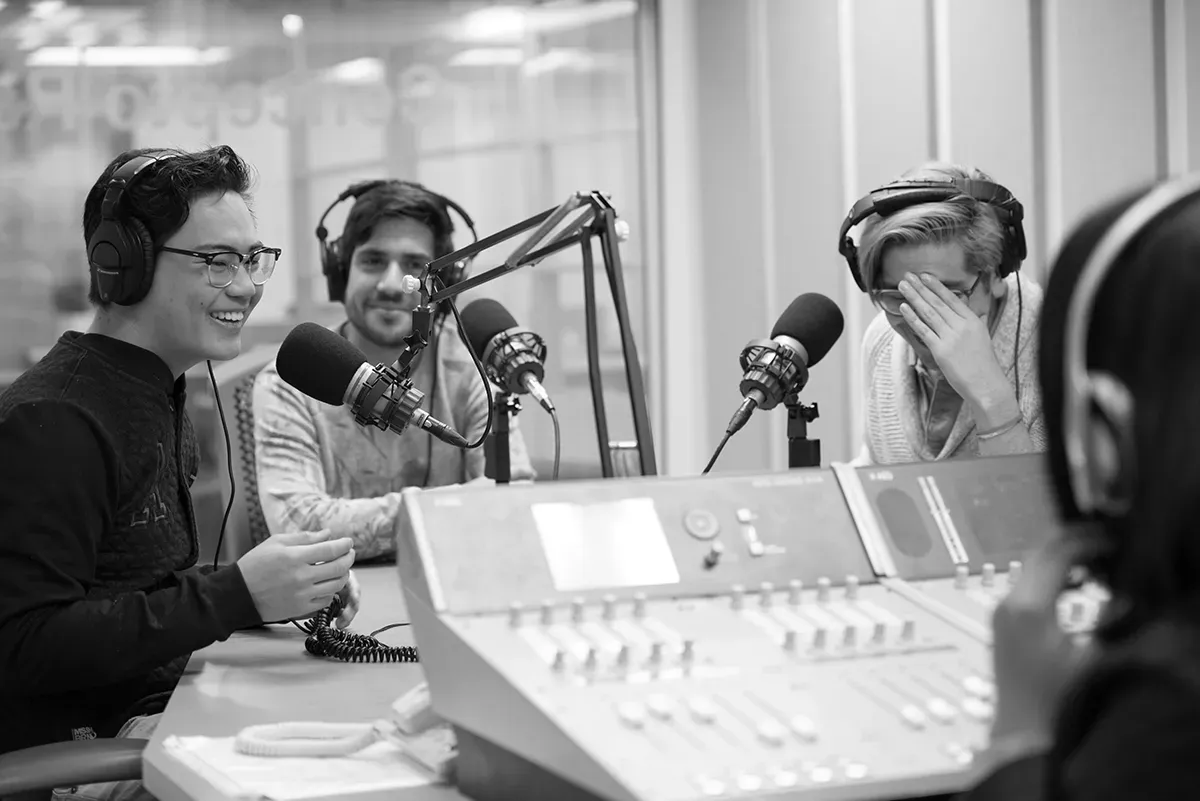 Alumnos en radio